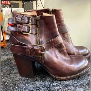 FREEBIRD SIZE 9 RUGGED BOOTIE BROWN LEATHER
